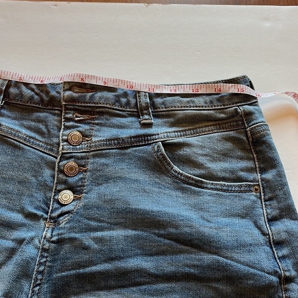 Vanilla star shorts, size 11 - Picture 9 of 11